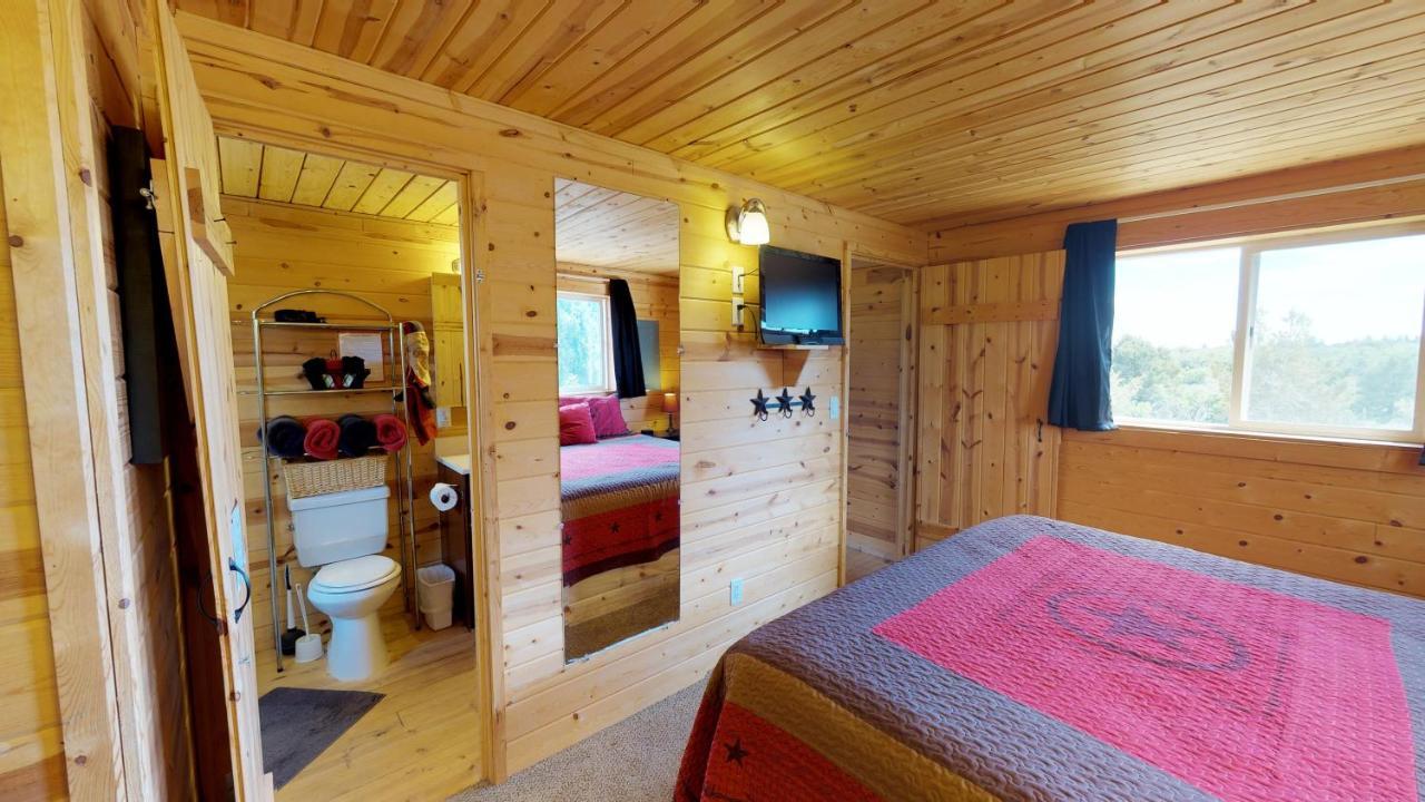 מונטיצ'לו White Pine Cabin By Canyonlands Lodging מראה חיצוני תמונה